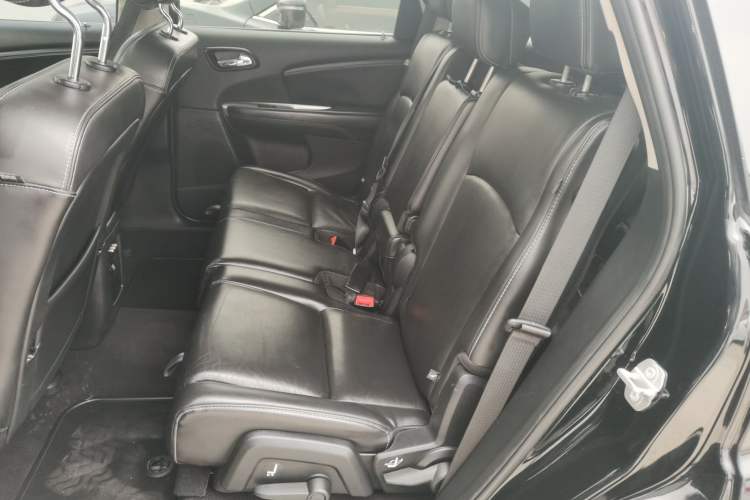 Used Dodge Journey 2015 2.0TD Four-Wheel Drive Luxury Edition