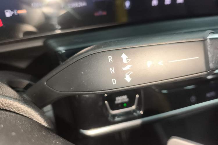 Used Buick LaCrosse 2023 28T Prestige Edition Gear Lever