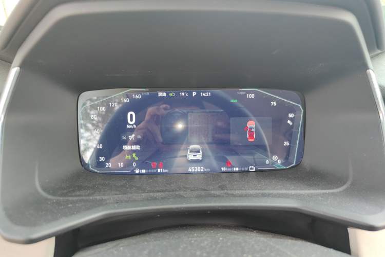 Used Lynk & Co 06 EM-P 2022 PHEV 84 km Range Pro Version