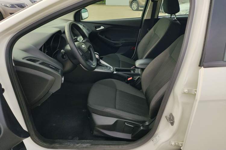 Used Ford Focus 2017 Hatchback 1.6L Automatic Comfort Plus SmartDrive Edition Left Front Seat