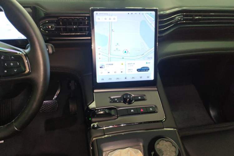 Used Nio ES6 2019 430KM First-Edition Commemorative Version Audio And AC Panel