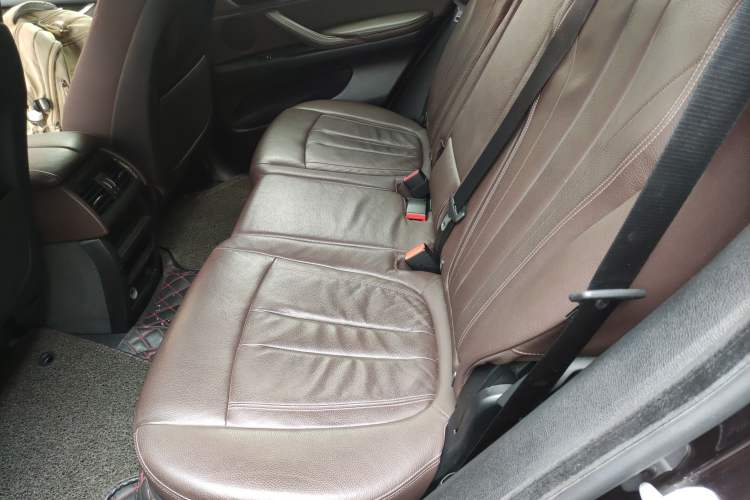 Used BMW X5 2014 xDrive35i Leading Model Left Rear Seat