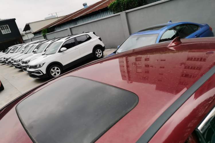 Used Acura CDX 2016 1.5T Two-Wheel Drive Deluxe Edition Roof