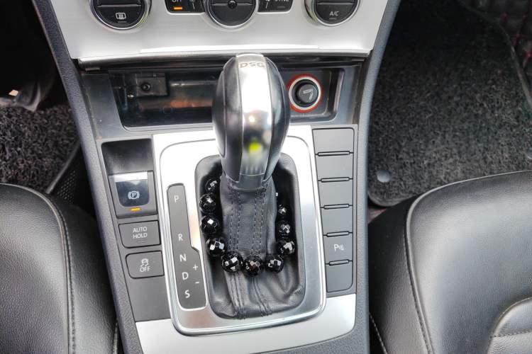 Used Volkswagen Magotan 2012 Revised 1.8TSI Luxury Version Gear Lever