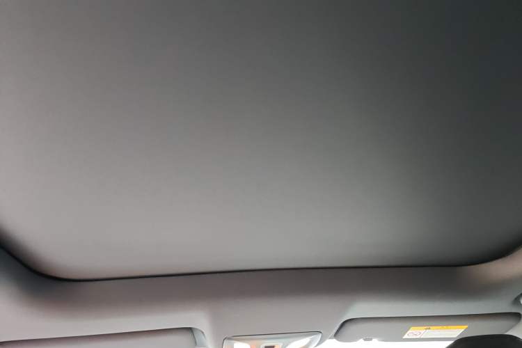 Used Changan UNI-V 2022 1.5T Prestige Version