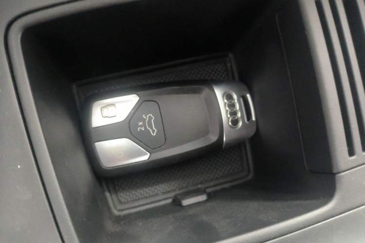 Used Audi A4L 2022 40 TFSI Fashion Dynamic Model Vehicle Key