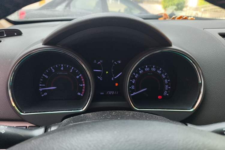 Used Toyota Highlander 2012 2.7L Two-Wheel Drive 7-Seater Luxury Edition Instrument Cluster