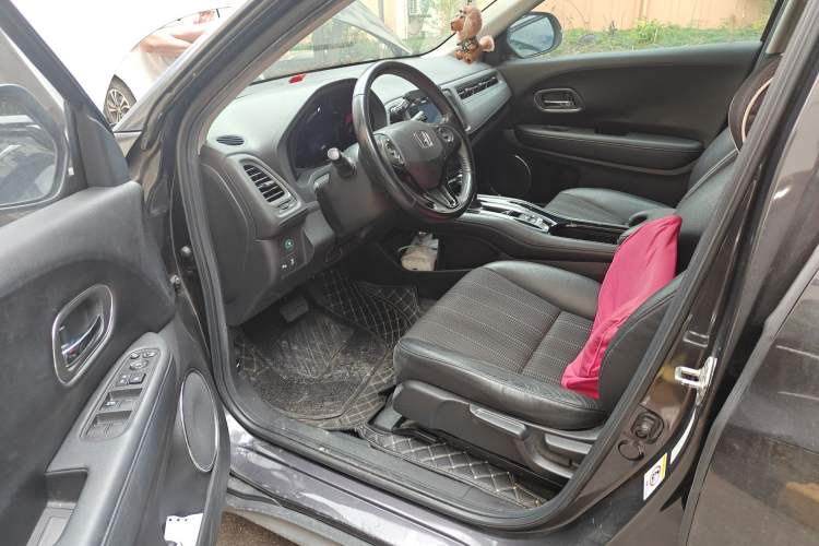 Used Honda Vezel 2015 1.8L CVT 2WD Luxury Model