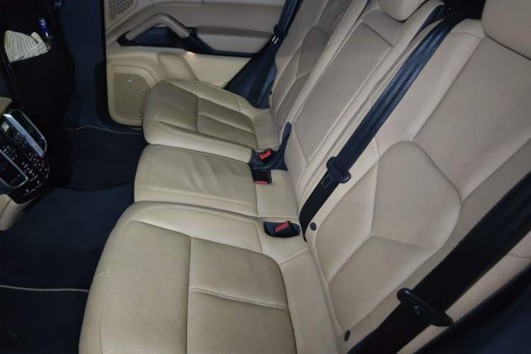 Used Porsche Cayenne 2014 Cayenne Platinum Edition 3.0T