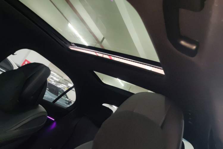 Used Mercedes-Benz C-Class 2024 C 260 L Sport Edition Headliner