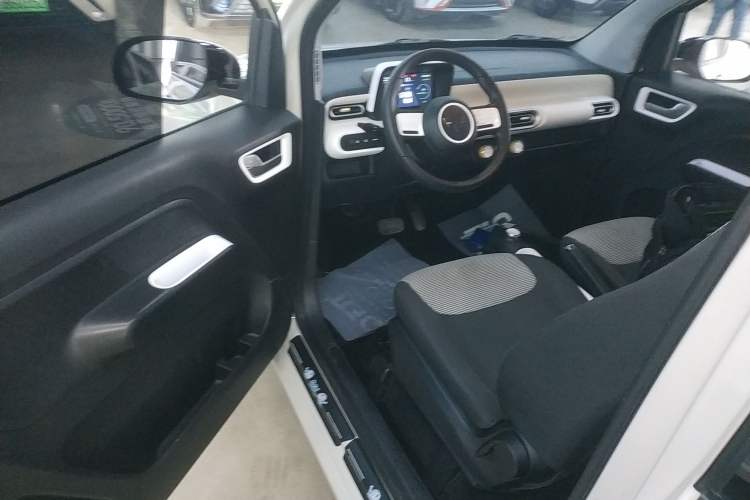 Used Wuling Hongguang MINIEV 2024 3rd Generation 215km Youth Edition