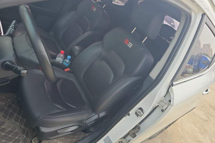 Used JAC Refine S3 2018 Smart Drive Edition 1.5L Manual Luxury Smart Model
