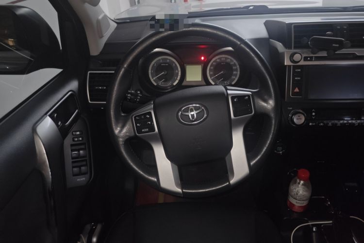 Used Toyota Prado 2016 2.7L Automatic Standard Edition Steering Wheel