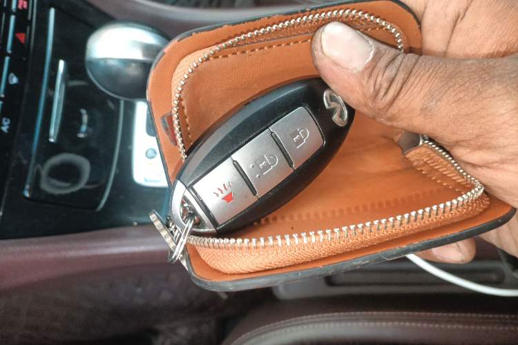 Used Infiniti QX50 2015 2.5L Luxury Edition Vehicle Key