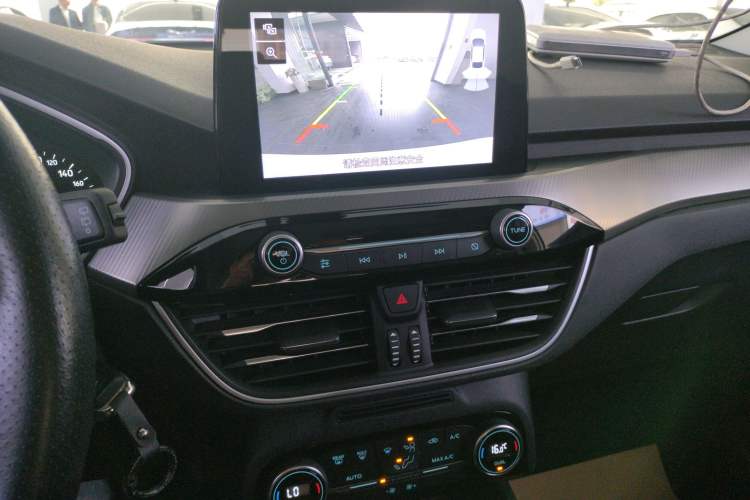 Used Ford Focus 2019 Hatchback EcoBoost 180 Automatic Trendy Model