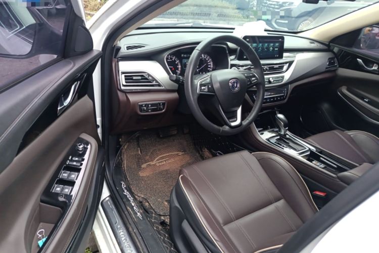 Used CHANGAN Raeton CC 2018 1.5T Automatic Haoya Model Guangmang Edition China V Standard Driver Seat