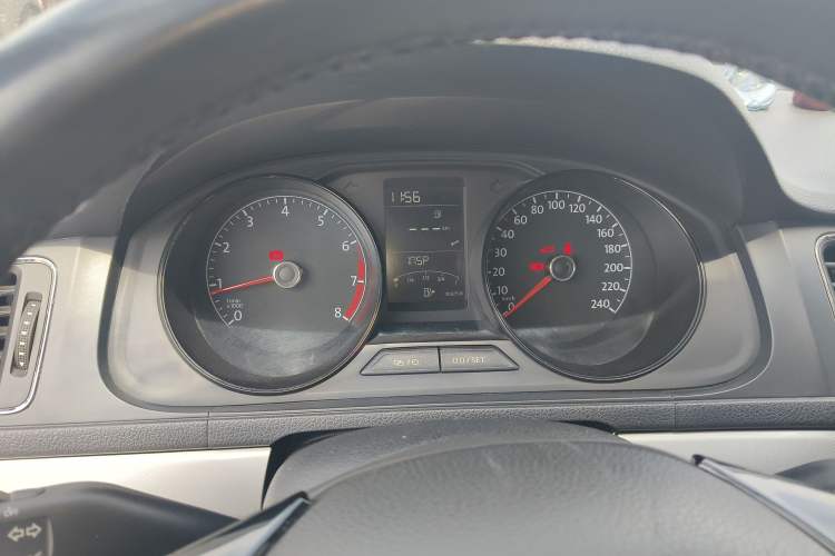 Used Volkswagen Lavida 2015 1.6L Manual Fashion Edition Instrument Cluster