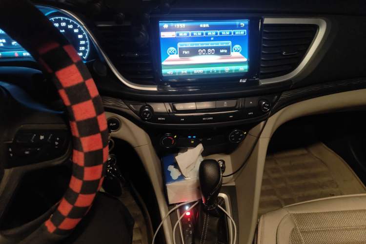 Used Buick GT 2016 15N Automatic Elite Edition Audio And AC Panel