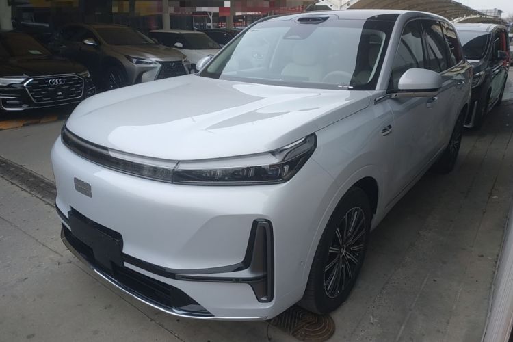 Used Geely Galaxy M9 2025 Model 210km Four-Wheel-Drive Leading Edition