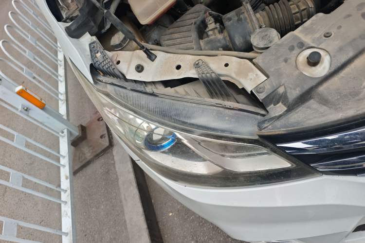 Used SAIC MAXUS G10 2021 2.0T Manual Elite Edition Diesel 7-Seater