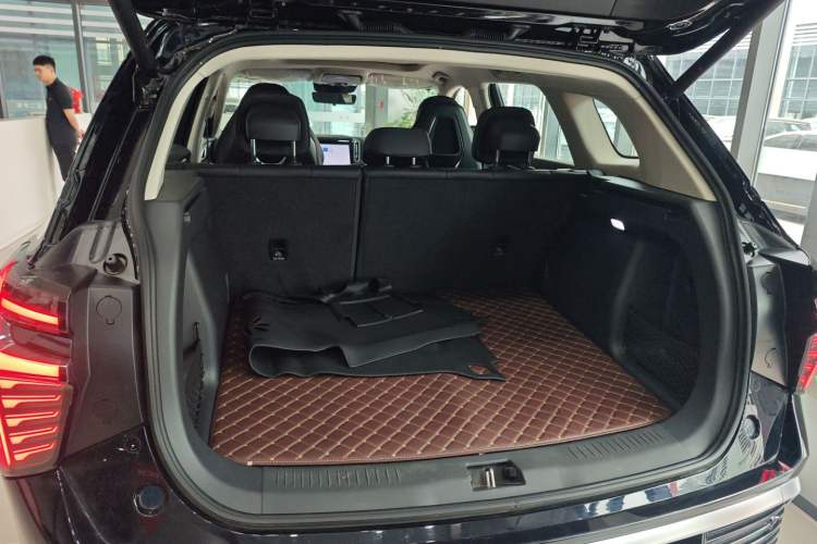 Used Hongqi HS3 PHEV 2024 PHEV 115km Jingwei Edition
