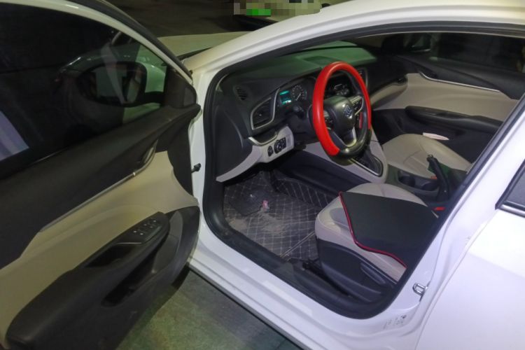 Used Buick GT 2019 15T Dual-Clutch Connected Elite Version China V Standard Driver Seat