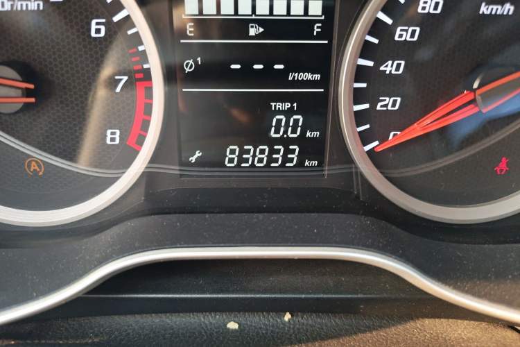 Used Bestune X40 2017 1.6L Manual Prestige Edition Odometer Close Up