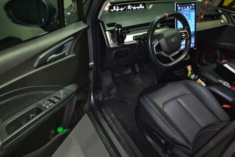 Used NETA V 2022 Chao 300 Lite Lithium Iron Phosphate