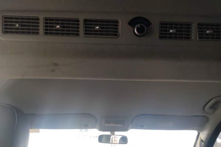 Used FORTHING Lingzhi PLUS 2021 2.0L Manual Luxury 7-Seater Headliner