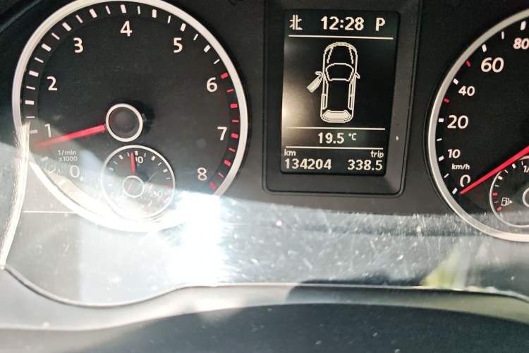 Used Volkswagen Tiguan 2012 1.8TSI Automatic All-Wheel Drive Elite Edition Odometer Close Up