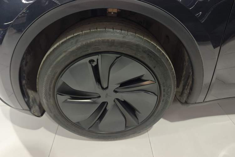 Used Tesla Model Y 2025 Rear-Wheel Drive First Edition
