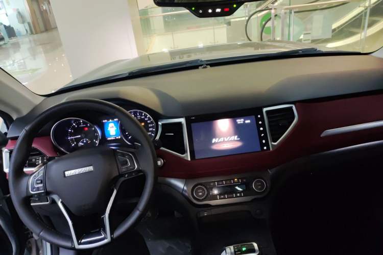 Used Haval H6 Coupe 2020 SmartConnect Edition 1.5T Automatic Two-Wheel Drive Luxury SmartConnect Model Center Console