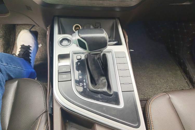 Used FORTHING Joyear X5 2017 Jingxiang Series 1.5T CVT Luxury Model
