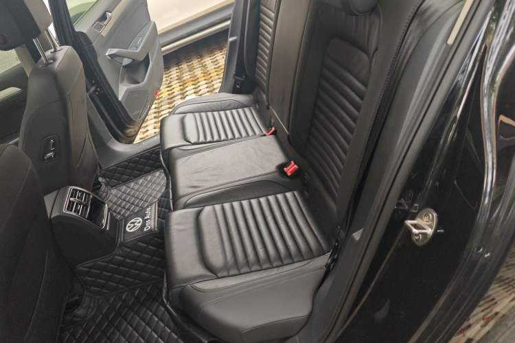 Used Volkswagen Magotan 2019 330TSI DSG Leading Model China VI Standard