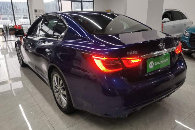 Used Infiniti Q50L 2018 2.0T Enjoyment Version China VI Standard