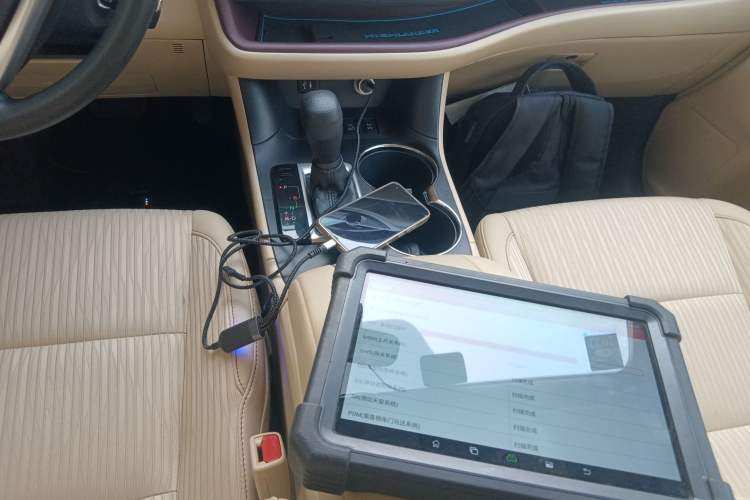 Used Toyota Highlander 2015 2.0T Four-Wheel Drive Elite Edition 7-Seater
