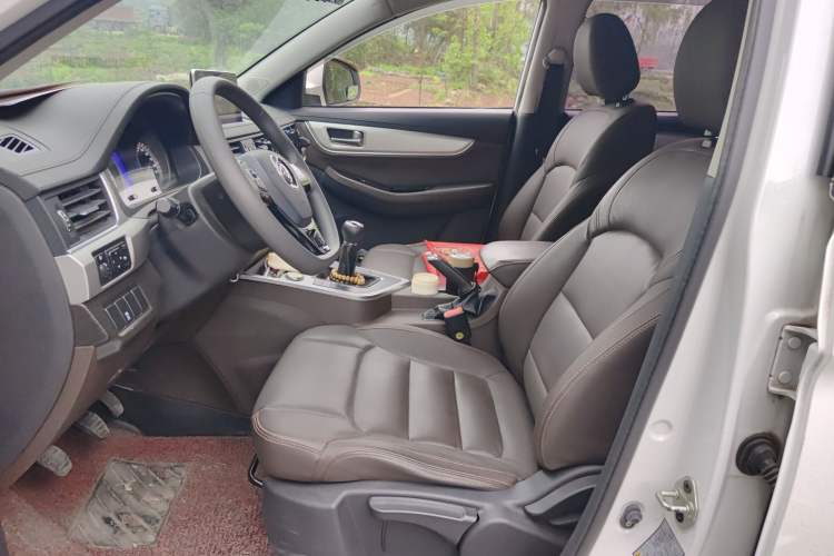 Used FORTHING Joyear X5 2017 1.6L Manual Luxury Model
