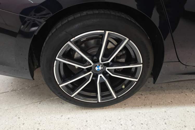 Used BMW 3 Series 2021 Second Facelift 325Li M Sport Package
