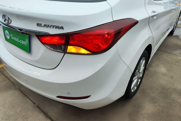 Used Hyundai Elantra (5th Generation / Langdong) 2016 1.6L Automatic Smart Version Exterior 3