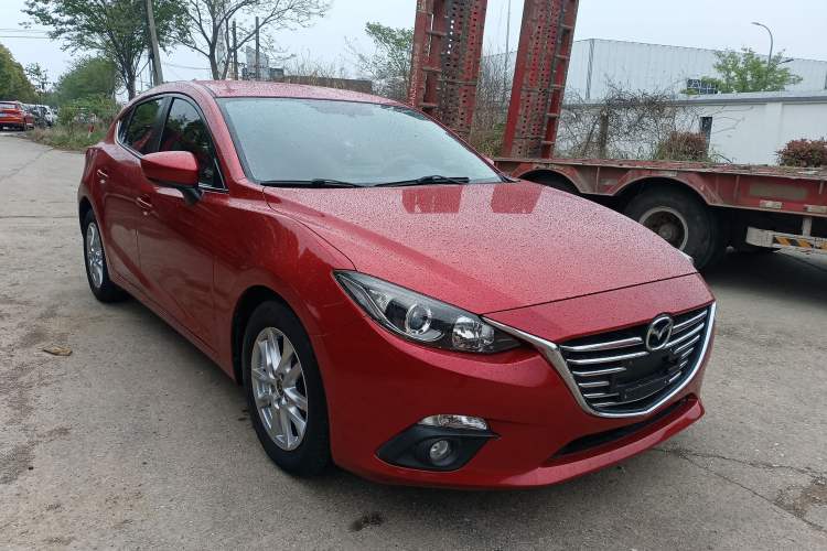 Used Mazda 3 Axela 2016 Hatchback 1.5L Automatic Comfort Model Front Right 45 Deg