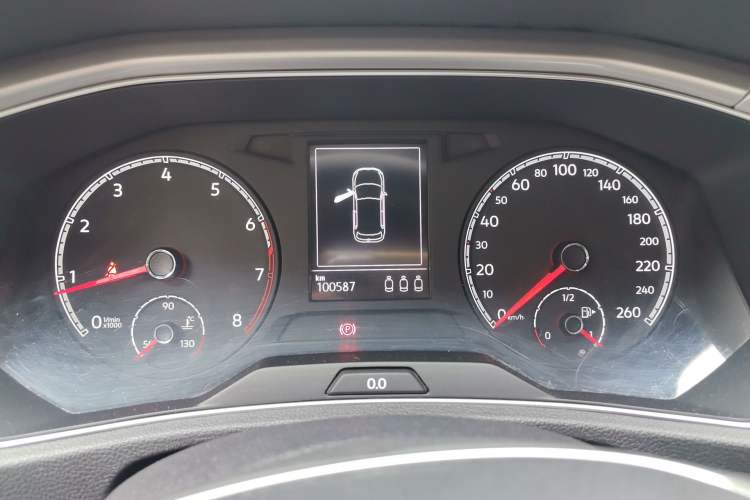 Used Volkswagen T-ROC 2019 280TSI DSG Two-Wheel Drive Advanced Version China VI Standard Instrument Cluster