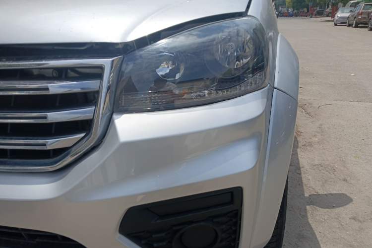 Used Great Wall Wingle 5 2017 2.4L European Version Gasoline Two-Wheel Drive Entry-Level Big Double Cab 4G69S4N
