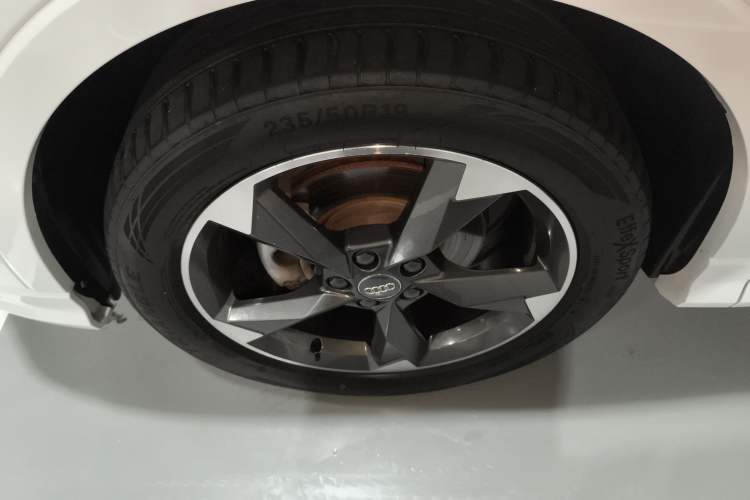 Used Audi Q3 2019 35 TFSI Fashion Dynamic Model