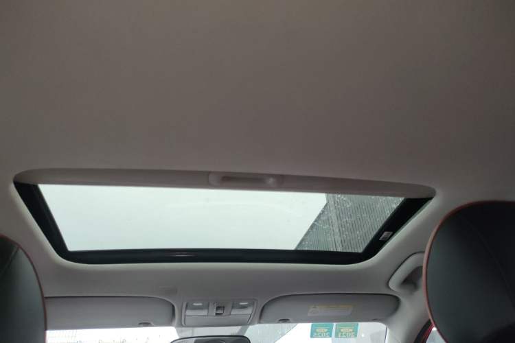 Used Kia KX Cross 2017 1.4L AT GLS Headliner