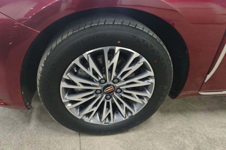 Used Hongqi H5 2024 1.5T DCT Smart Connect Flagship Edition Left Front Wheel Hub