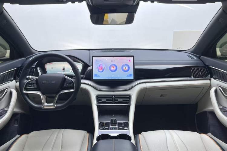 Used BYD Song PLUS New Energy 2024 HONOR Edition DM-i 150km Flagship PLUS Center Console