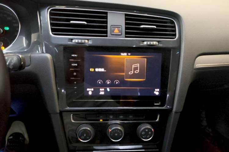 Used Volkswagen Golf 2020 Zhiai Edition 200TSI DSG Comfortable & Ambitious Version