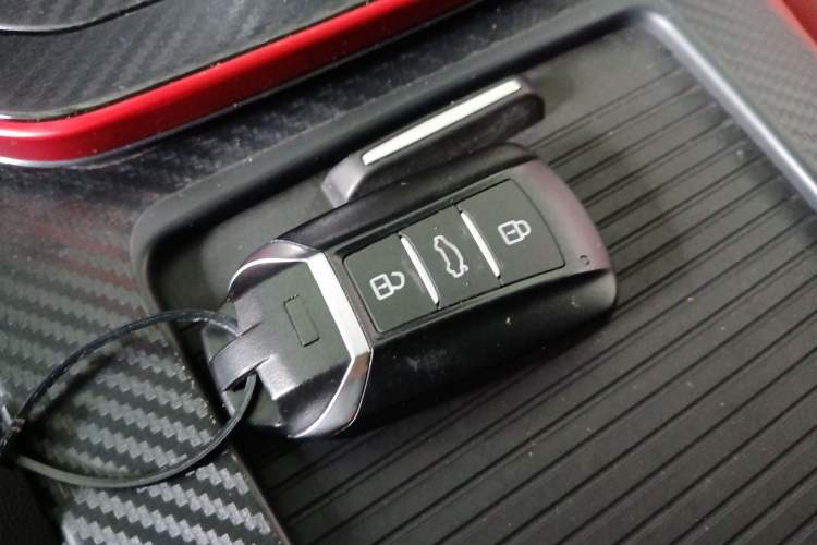 Used Dongfeng Aeolus Yixuan 2021 230T Automatic Zuiying Knight Edition
