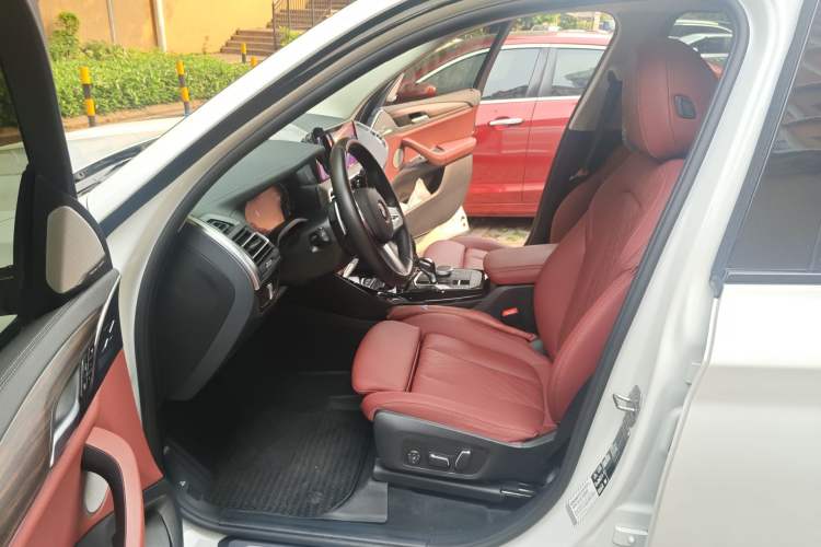 Used BMW X3 2023 Restyled xDrive30i Leading Edition M Night Sky Package Left Front Seat