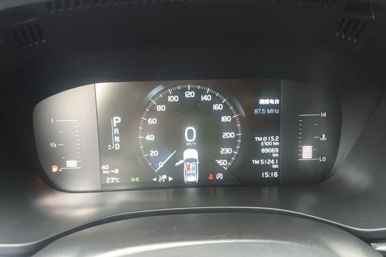 Used Volvo XC60 2019 T5 4x4 Smart Edition China VI Standard Instrument Cluster